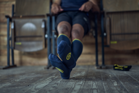 SKINS SERIES-3 UNISEX TRAVEL SOCK NAVY BLUE